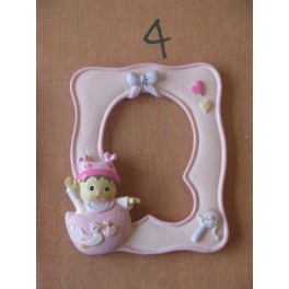 CHILDREN'S FRAME - BEBE 'IN THE BASKET